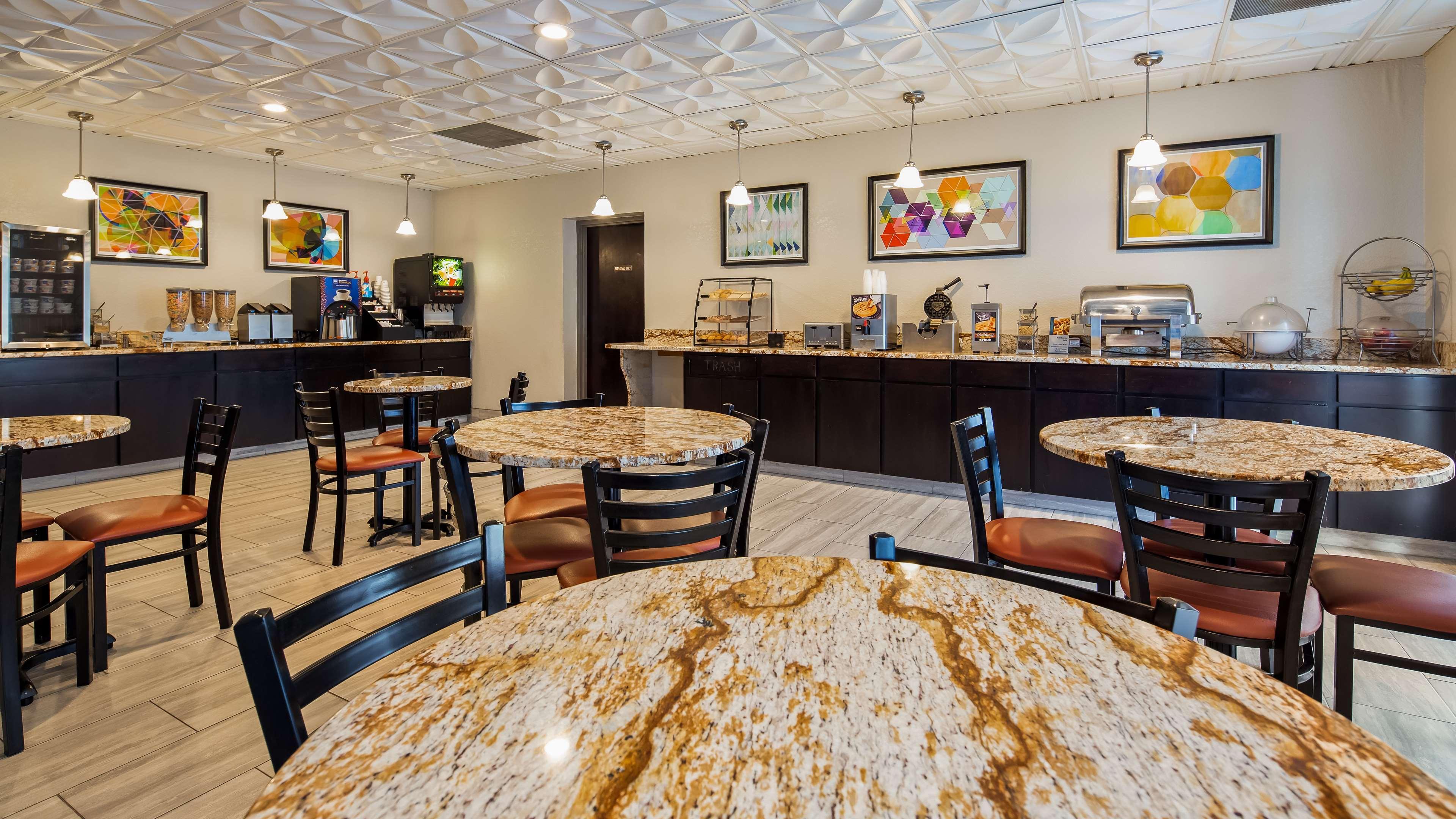 Best Western Knoxville Suites - Downtown Esterno foto